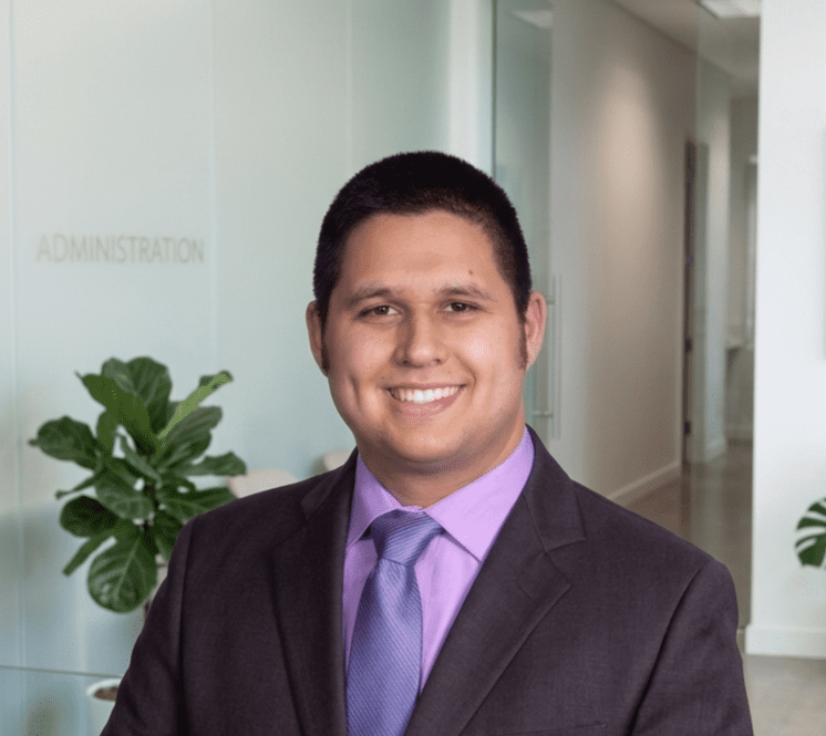 Dr Daniel lara